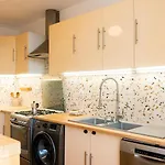 Lecoq Sablon Apartment *